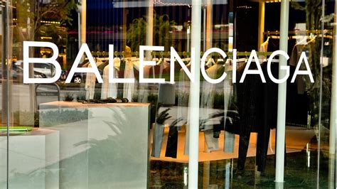 what brands are owned by balenciaga
